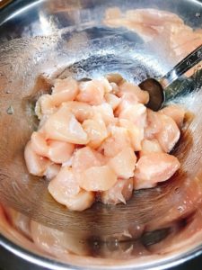 下味をつけた鶏ささみ