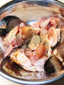 下味をつけた鶏肉