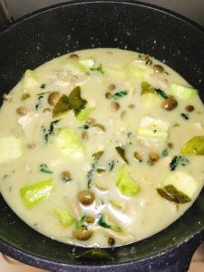 味を調えたグリーンカレー