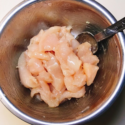 下味をつけた鶏ささみ