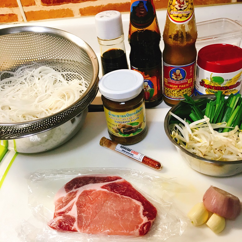 イサーン風焼きそば材料