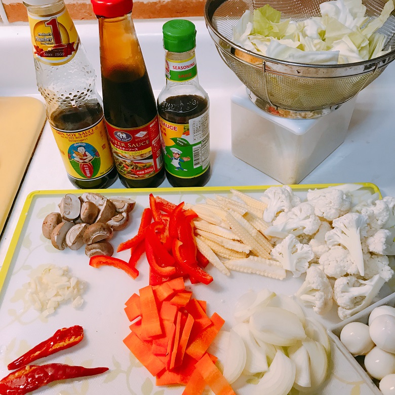 タイ風野菜炒め材料