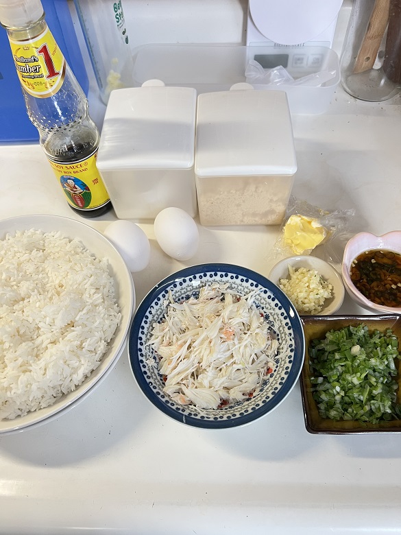 タイ風カニチャーハン材料